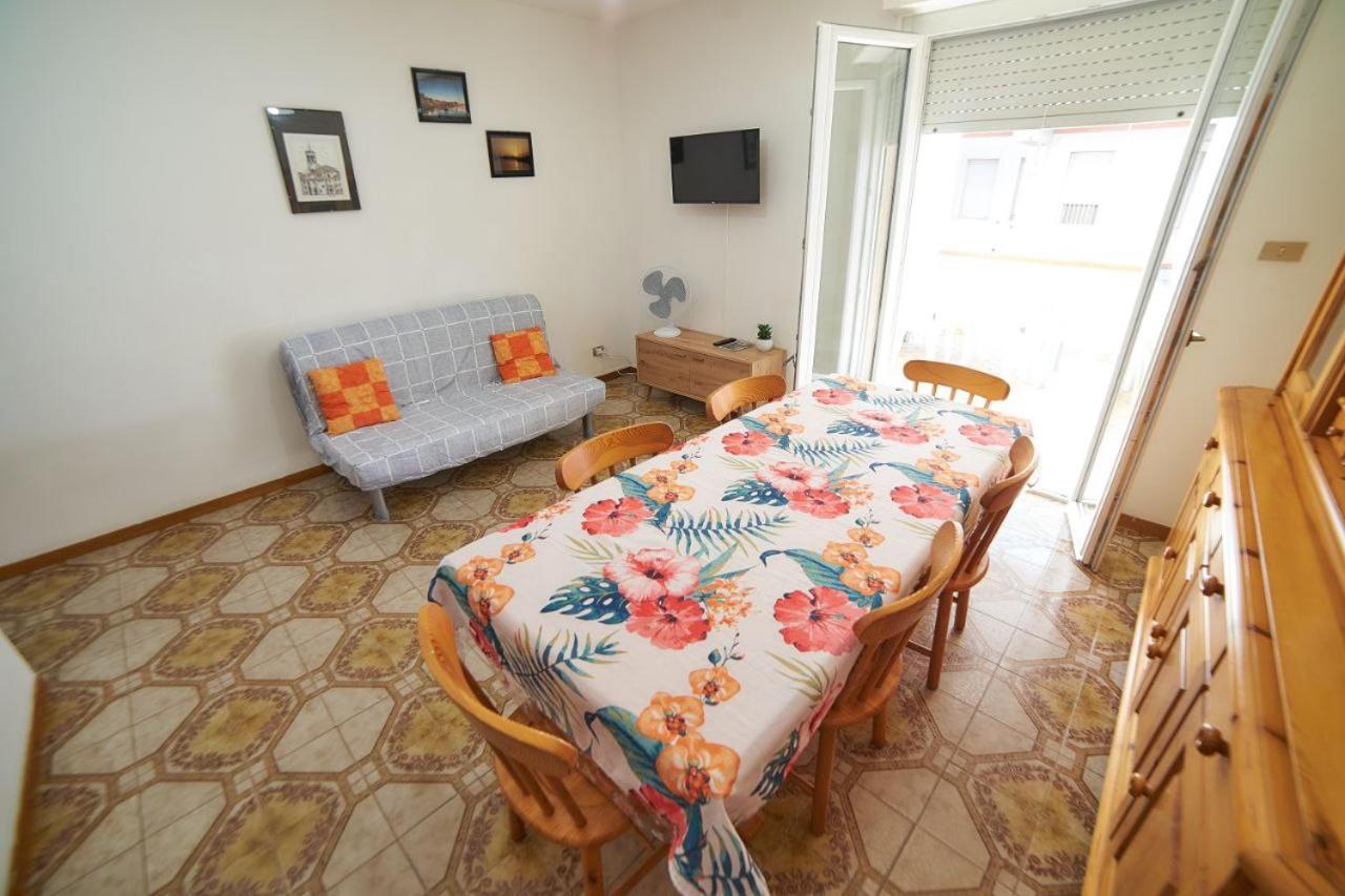 La Perla Bianca - Alghero Lido, Vicino Al Mare エクステリア 写真